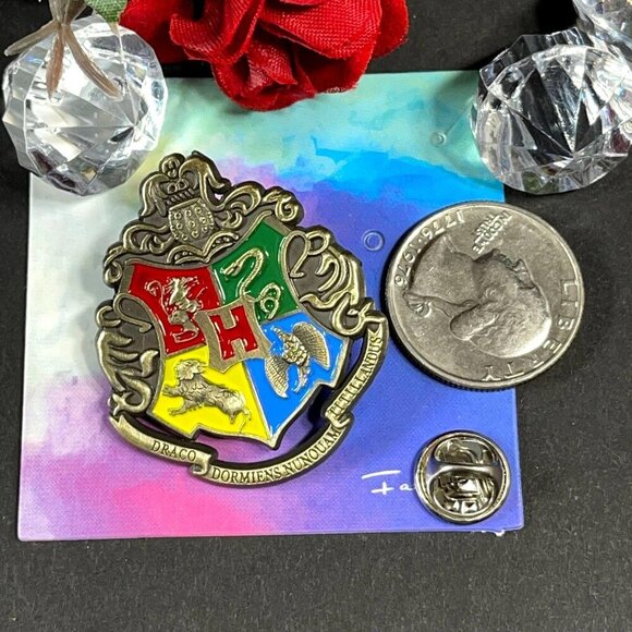 Crest Shield Lapel Pin Draco H Emblem Brooch Badge Accessories Jewelry Gift Pin - Picture 2 of 6